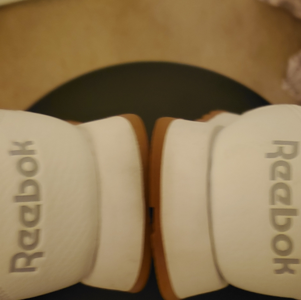 EUC Reebok Classics (W sz 9) - Picture 7 of 8